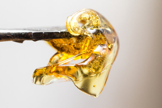 Drizzle Factory Shatter - Weed Delivery | Quick Green Ottawa - Image 2